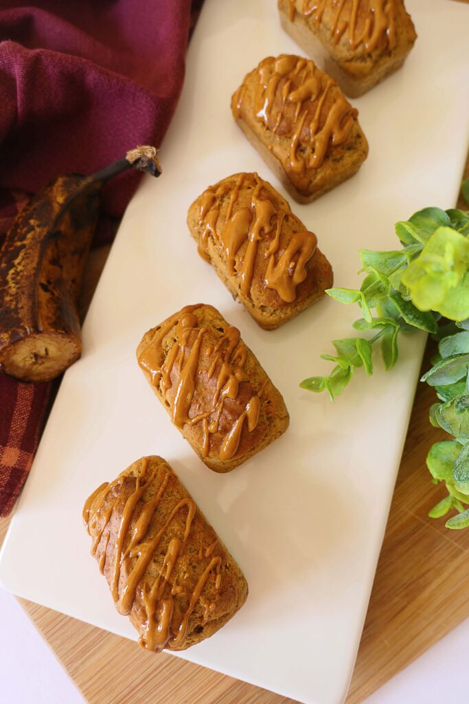 mini cakes sans gluten beurre de cacahuète psyllium blond banana bread